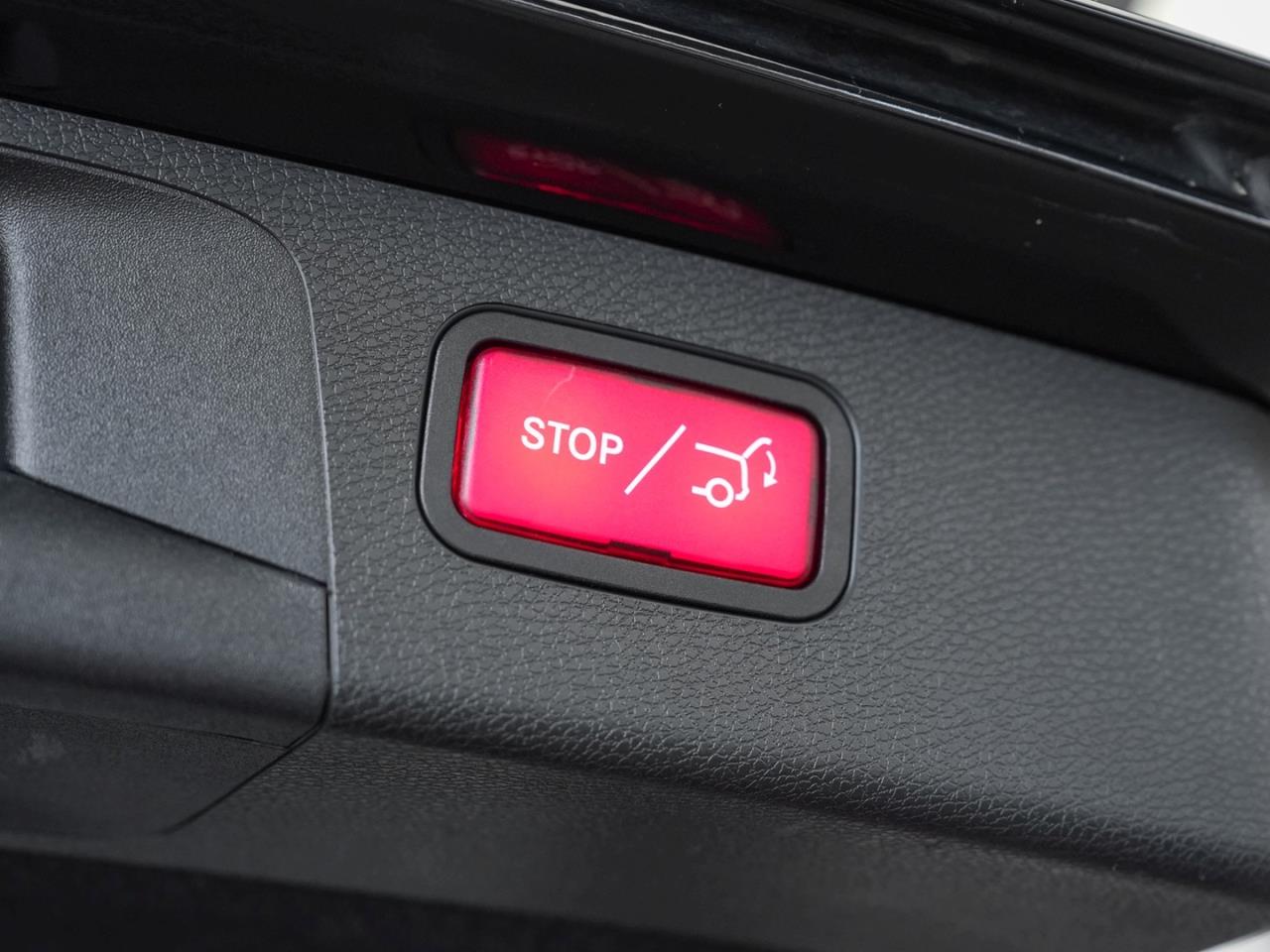 Mercedes-Benz E 300 de T Avantgarde Distronic+ 360° AHK Easy-P