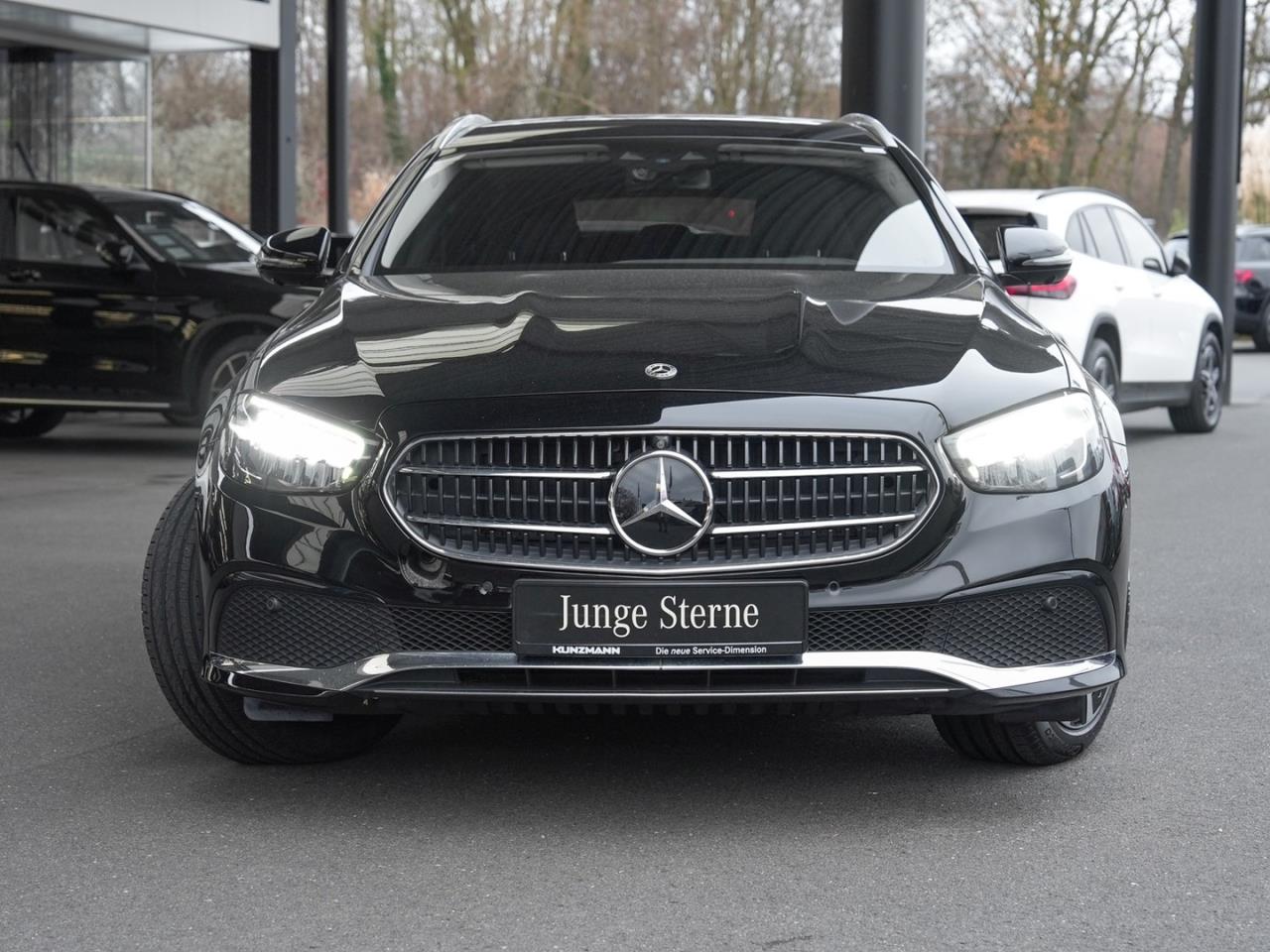 Mercedes-Benz E 300 de T Avantgarde Distronic+ 360° AHK Easy-P