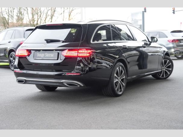 Mercedes-Benz E 300 de T Avantgarde Distronic+ 360° AHK Easy-P