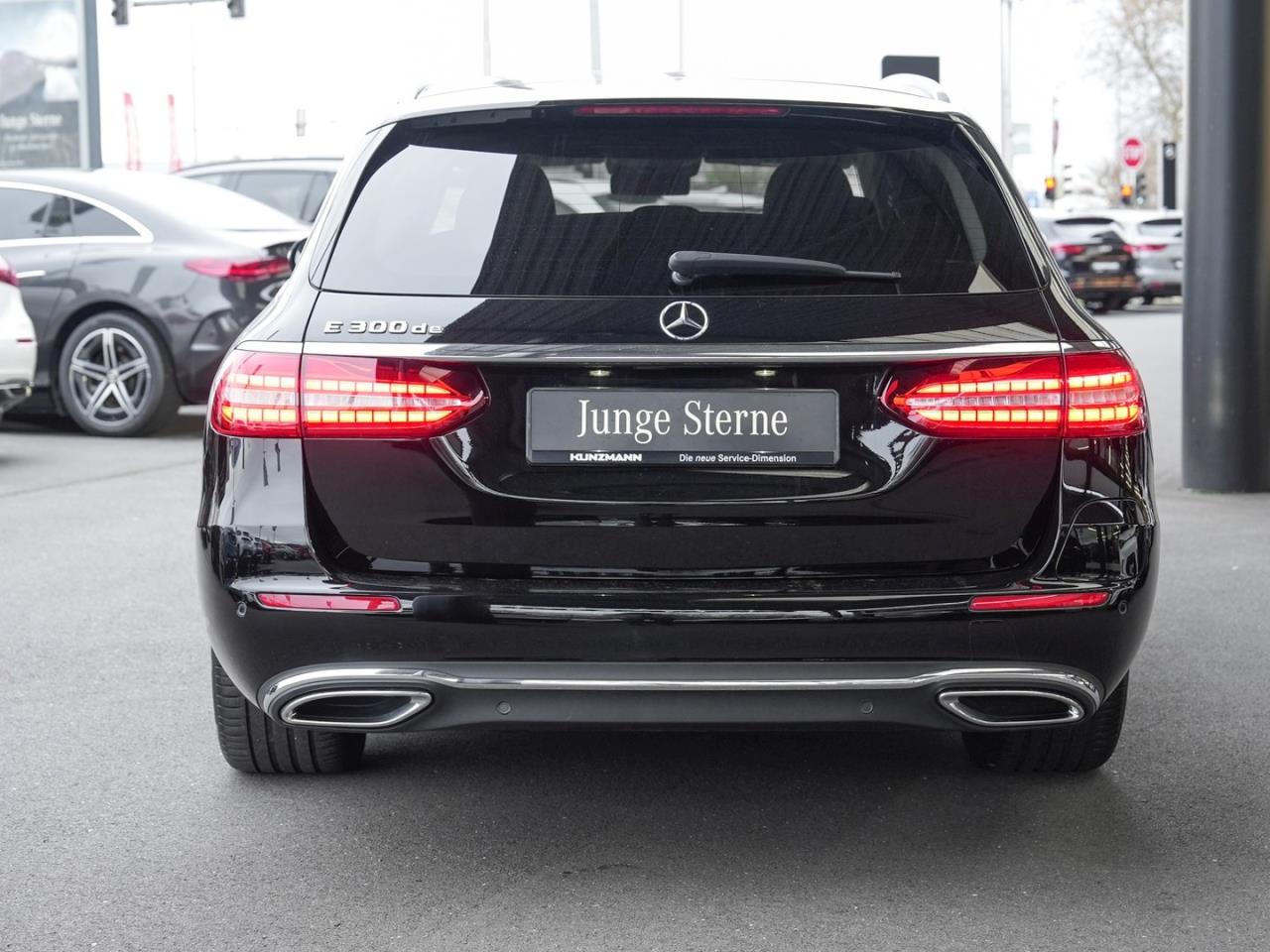 Mercedes-Benz E 300 de T Avantgarde Distronic+ 360° AHK Easy-P