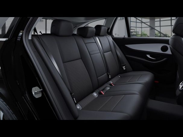 Mercedes-Benz E 300 de T Avantgarde Distronic+ 360° AHK Easy-P