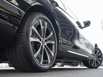 Mercedes-Benz E 300 de T Avantgarde Distronic+ 360° AHK Easy-P