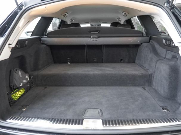 Mercedes-Benz E 300 de T Avantgarde Distronic+ 360° AHK Easy-P