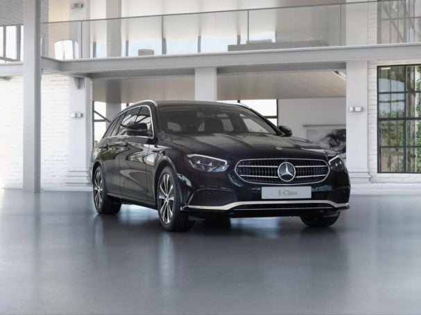 Mercedes-Benz E 300 de T Avantgarde Distronic+ 360° AHK Easy-P