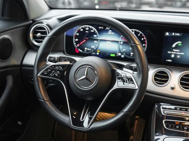 Mercedes-Benz E 300 de T Avantgarde Distronic+ 360° AHK Easy-P