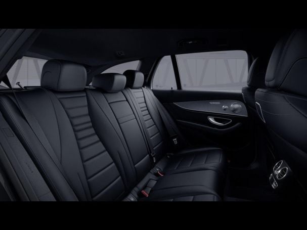 Mercedes-Benz E 300 de T AMG Night Comand Distronic+ 360° HUD Mercedes-Benz E 300 de T AMG Night Comand Distronic+ 360° HUD