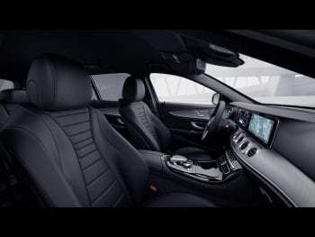 Mercedes-Benz E 300 de T AMG Night Comand Distronic+ 360° HUD