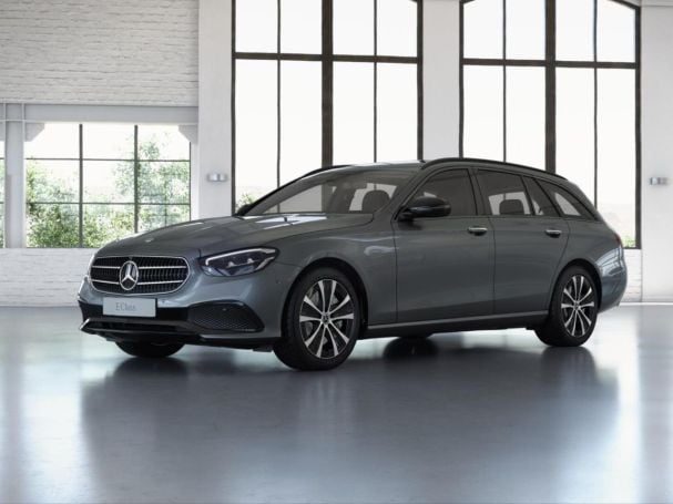 Mercedes-Benz E 300 de T Avantgarde Night Distronic Burmester