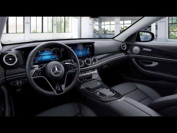 Mercedes-Benz E 300 de T Avantgarde Night Distronic Burmester Mercedes-Benz E 300 de T Avantgarde Night Distronic Burmester