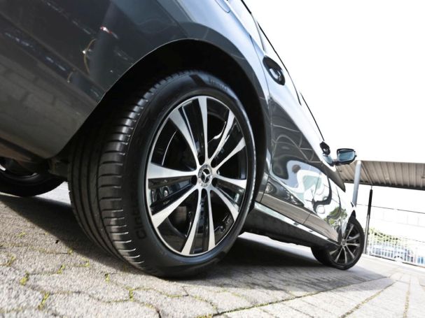 Mercedes-Benz E 300 de T Avantgarde Night Distronic Burmester