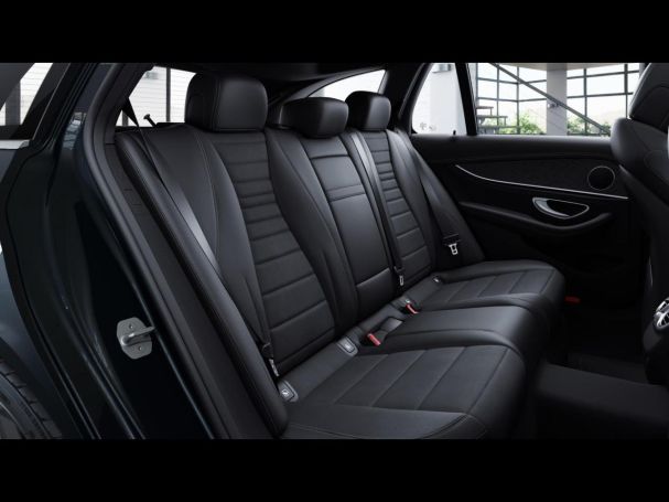 Mercedes-Benz E 300 e T AMG Distronic Panorama Easy-Pack Mercedes-Benz E 300 e T AMG Distronic Panorama Easy-Pack