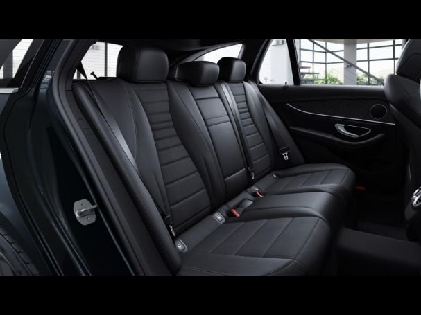 Mercedes-Benz E 300 e T AMG Distronic Panorama Easy-Pack Mercedes-Benz E 300 e T AMG Distronic Panorama Easy-Pack