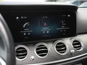 Mercedes-Benz E 300 e T Avantgarde Night Panorama Distronic+