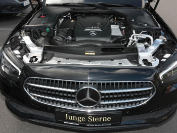 Mercedes-Benz E 300 e T Avantgarde Night Panorama Distronic+