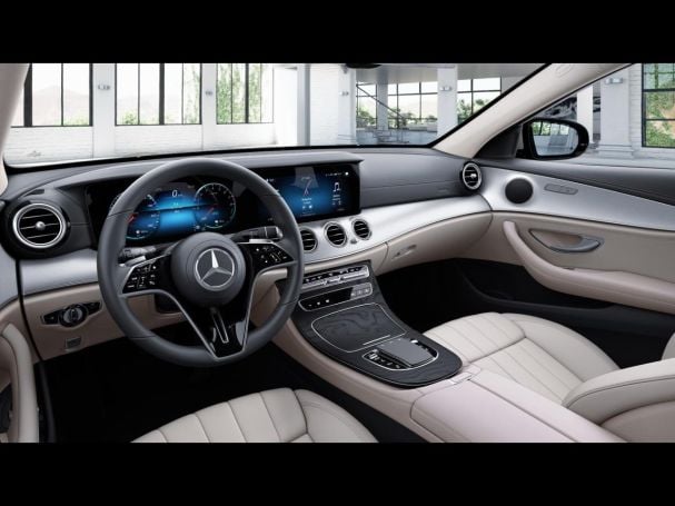 Mercedes-Benz E 300 e T AMG MBUXNavi Distronic+ Easy-Pack 360° Mercedes-Benz E 300 e T AMG MBUXNavi Distronic+ Easy-Pack 360°