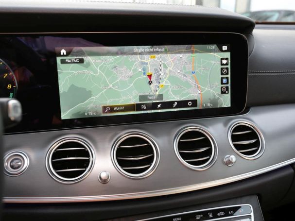 Mercedes-Benz E 300 e T AMG Night Panorama Distronic AHK Memory