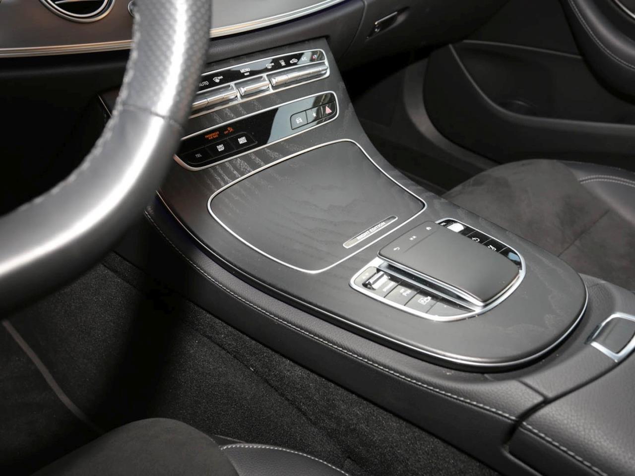 Mercedes-Benz E 300 e T AMG Night Panorama Distronic AHK Memory