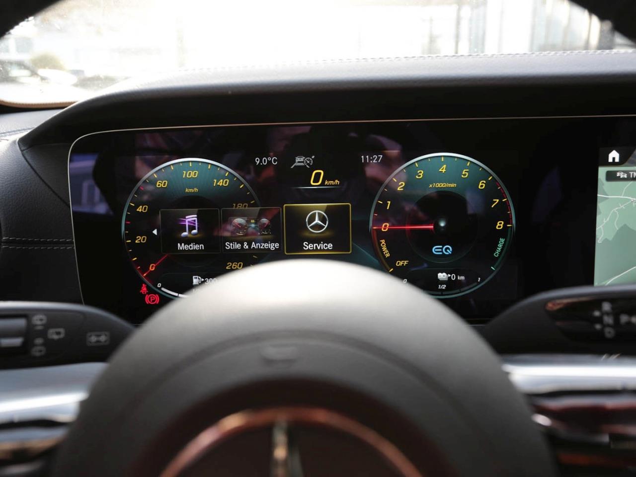 Mercedes-Benz E 300 e T AMG Night Panorama Distronic AHK Memory
