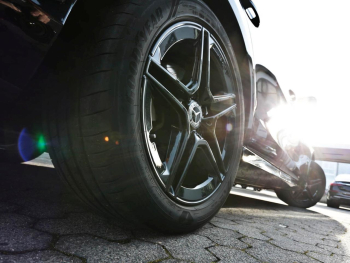 Mercedes-Benz E 300 e T AMG Night Panorama Distronic AHK Memory