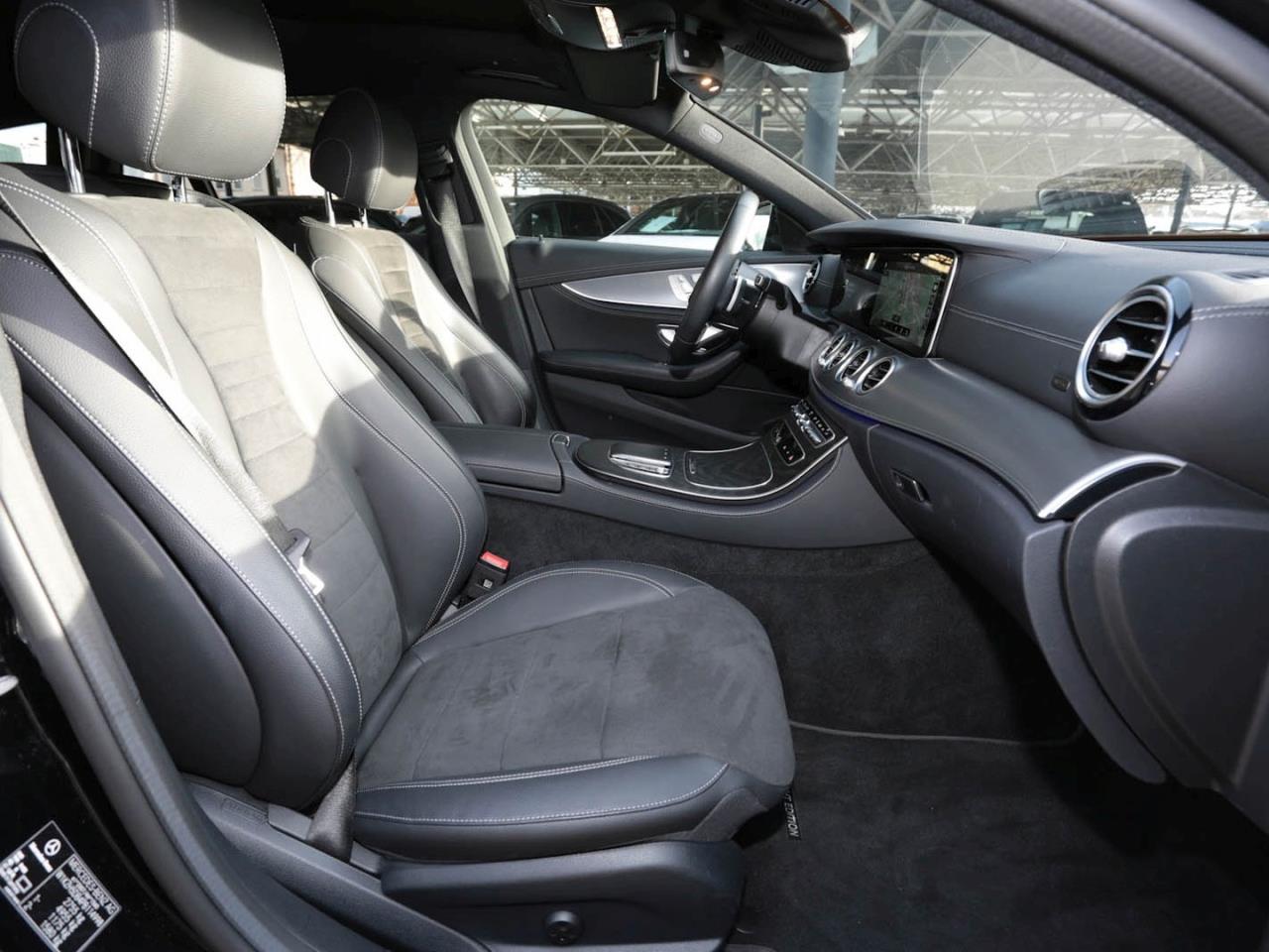 Mercedes-Benz E 300 e T AMG Night Panorama Distronic AHK Memory