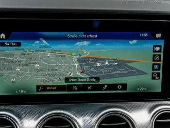 Mercedes-Benz E 400 d 4M T AMG Night Panorama Standhzg AHK 360° Mercedes-Benz E 400 d 4M T AMG Night Panorama Standhzg AHK 360°