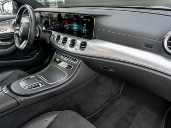 Mercedes-Benz E 400 d 4M T AMG Night Panorama Standhzg AHK 360° Mercedes-Benz E 400 d 4M T AMG Night Panorama Standhzg AHK 360°