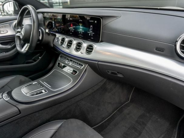 Mercedes-Benz E 400 d 4M T AMG Night Panorama Standhzg AHK 360° Mercedes-Benz E 400 d 4M T AMG Night Panorama Standhzg AHK 360°