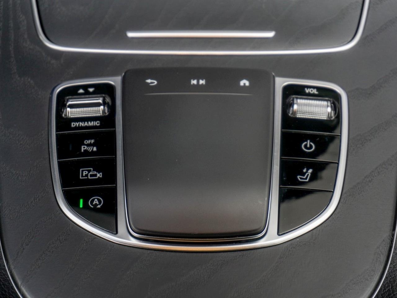 Mercedes-Benz E 400 d 4M T AMG Night Panorama Standhzg AHK 360° Mercedes-Benz E 400 d 4M T AMG Night Panorama Standhzg AHK 360°