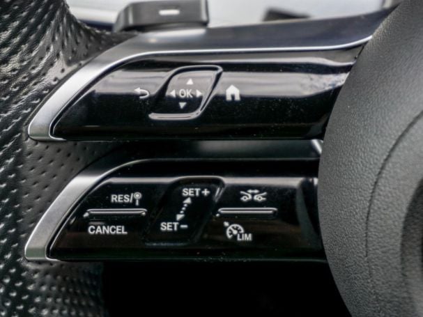 Mercedes-Benz E 400 d 4M T AMG Night Panorama Standhzg AHK 360° Mercedes-Benz E 400 d 4M T AMG Night Panorama Standhzg AHK 360°