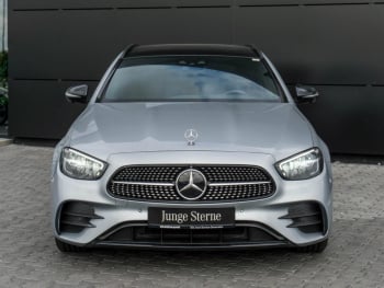 Mercedes-Benz E 400 d 4M T AMG Night Panorama Standhzg AHK 360° Mercedes-Benz E 400 d 4M T AMG Night Panorama Standhzg AHK 360°