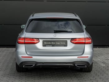Mercedes-Benz E 400 d 4M T AMG Night Panorama Standhzg AHK 360° Mercedes-Benz E 400 d 4M T AMG Night Panorama Standhzg AHK 360°