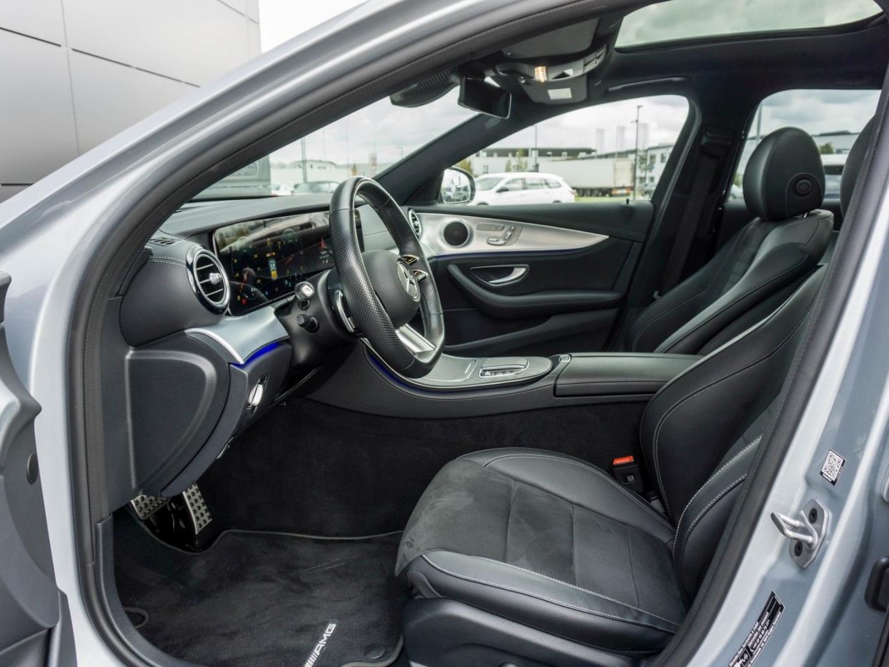 Mercedes-Benz E 400 d 4M T AMG Night Panorama Standhzg AHK 360°