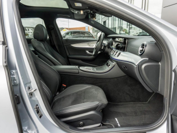 Mercedes-Benz E 400 d 4M T AMG Night Panorama Standhzg AHK 360°