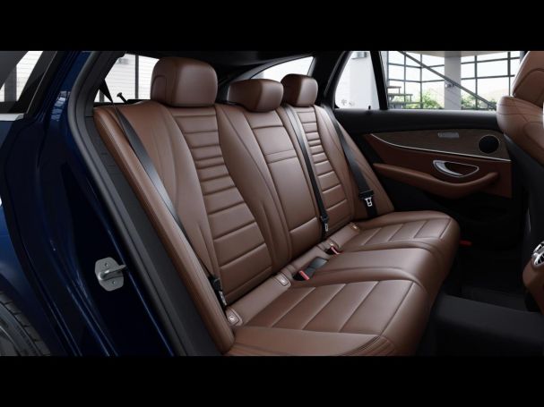 Mercedes-Benz E 400 d 4M T AMG Schiebedach Standheizung AHK