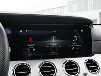 Mercedes-Benz E 400 d 4M T AMG Panorama Standhzg AHK Distronic