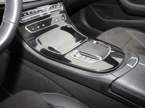 Mercedes-Benz E 400 d 4M T AMG Panorama Standhzg AHK Distronic