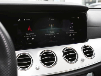 Mercedes-Benz E 400 d 4M T AMG Panorama Standhzg AHK Distronic