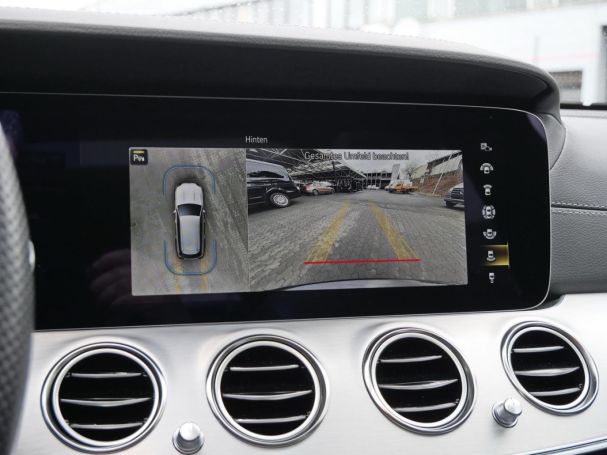 Mercedes-Benz E 400 d 4M T AMG Panorama Standhzg AHK Distronic