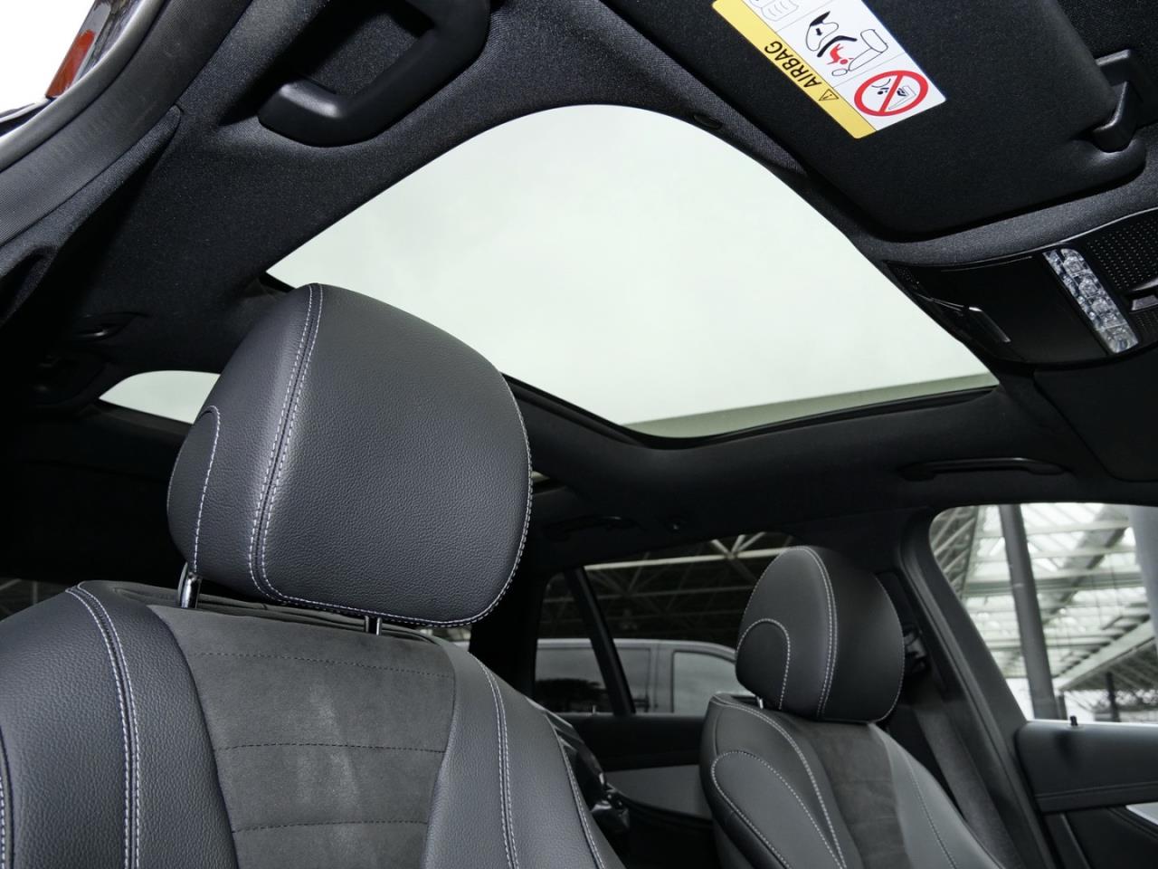 Mercedes-Benz E 400 d 4M T AMG Panorama Standhzg AHK Distronic