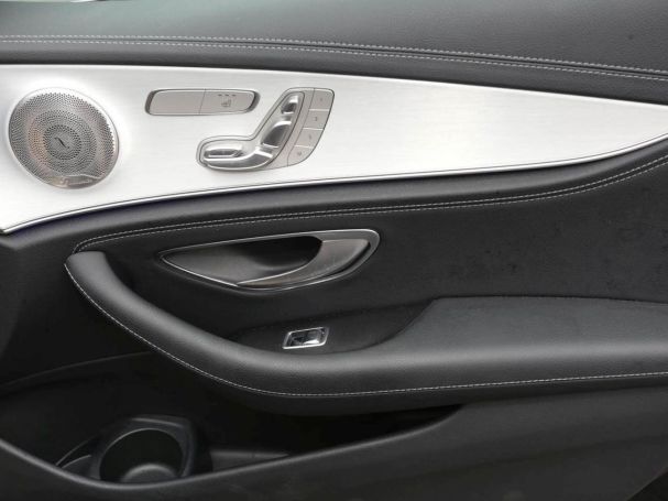 Mercedes-Benz E 400 d 4M T AMG Panorama Standhzg AHK Distronic