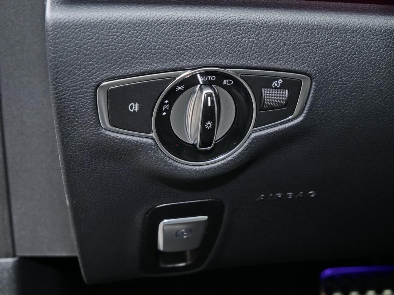 Mercedes-Benz E 400 d 4M T AMG Panorama Standhzg AHK Distronic