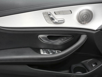 Mercedes-Benz E 400 d 4M T AMG Panorama Standhzg AHK Distronic
