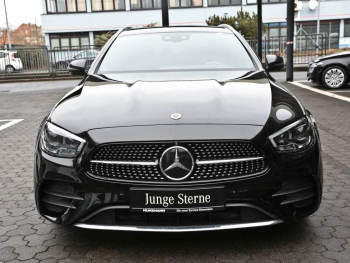 Mercedes-Benz E 400 d 4M T AMG Panorama Standhzg AHK Distronic