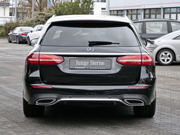 Mercedes-Benz E 400 d 4M T AMG Panorama Standhzg AHK Distronic