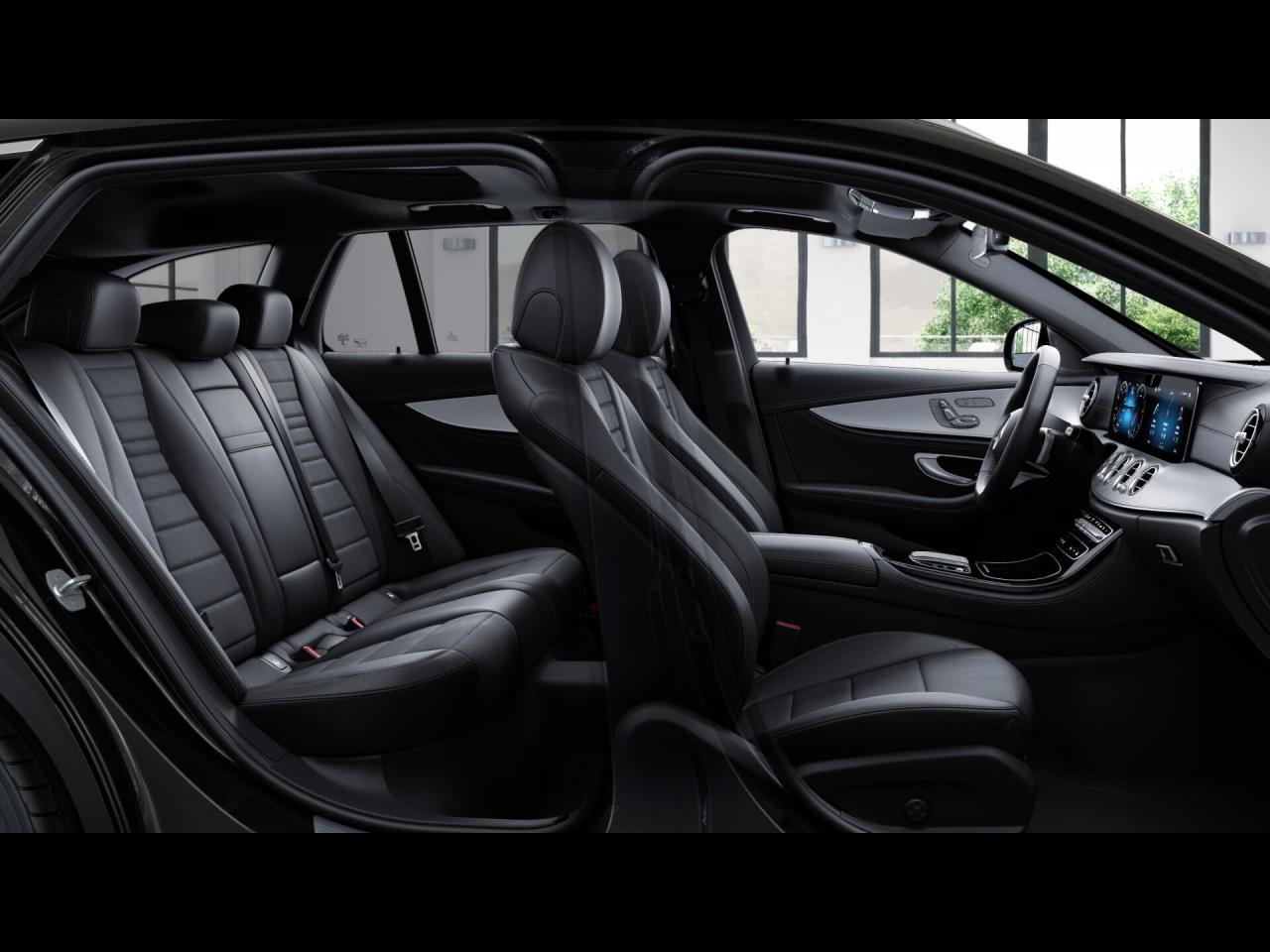 Mercedes-Benz E 400 d 4M T AMG Panorama Standhzg AHK Distronic