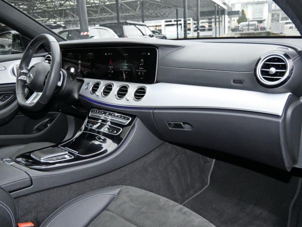 Mercedes-Benz E 400 d 4M T AMG Panorama Standhzg AHK Distronic