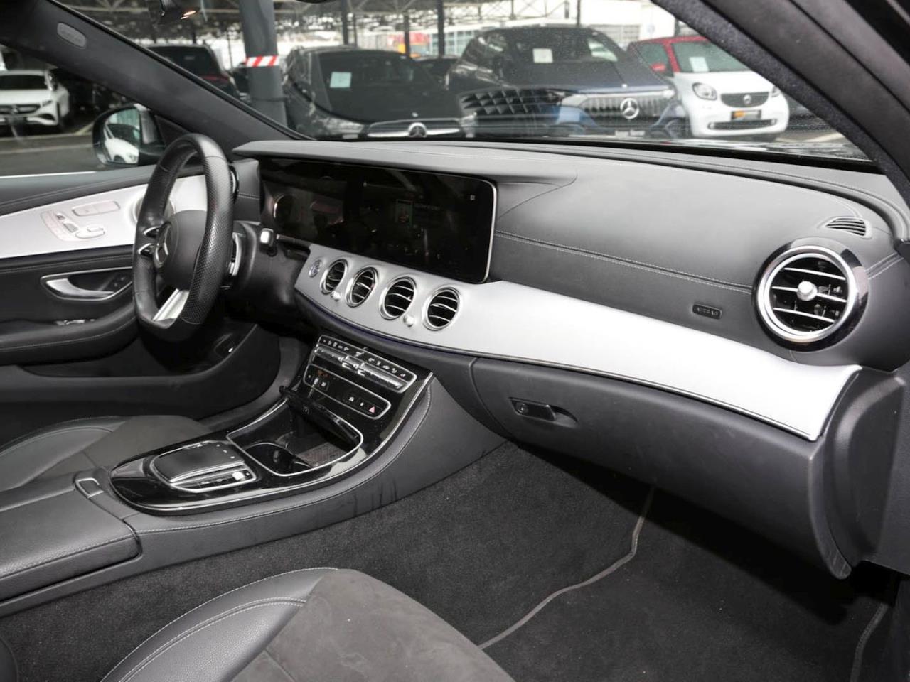 Mercedes-Benz E 400 d 4M T AMG Panorama Standhzg AHK Distronic