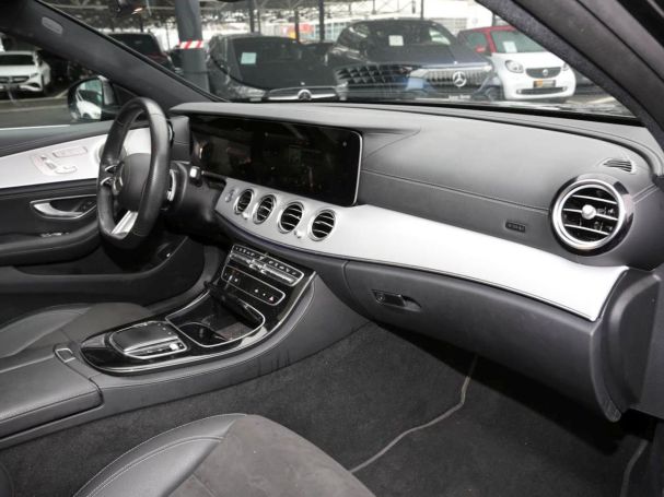 Mercedes-Benz E 400 d 4M T AMG Panorama Standhzg AHK Distronic