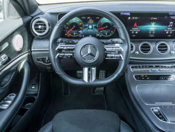 Mercedes-Benz E 400 d 4M T AMG Night Panorama Distronic AHK