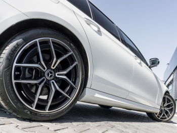 Mercedes-Benz E 400 d 4M T AMG Night Panorama Distronic AHK
